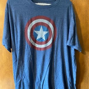 Captain America t-shirt